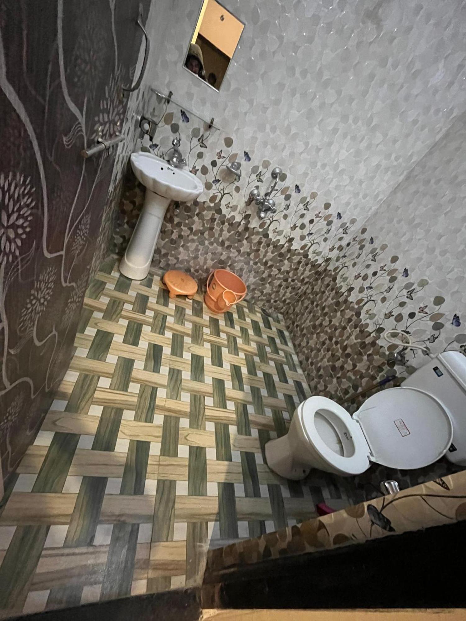 Hotel Nirvana Rooftop Puskár Kültér fotó